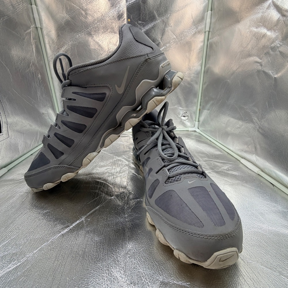 Nike Reax 8 TR Training Shoes Size 13 Grey Sneakers 621716-010 Athletic Mens